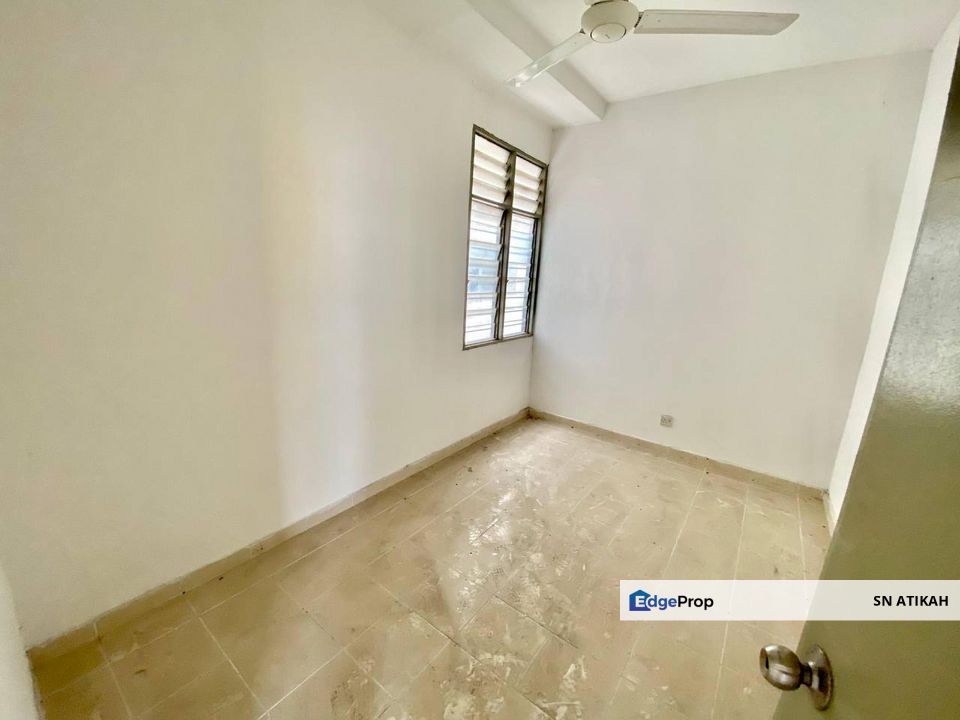 [REPAINTED] Pangsapuri Lagoon Perdana Bandar Sunway Petaling Jaya For Sale, Selangor, Bandar Sunway