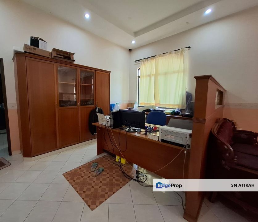 Exclusive Bungalow at Penang Golf Resort For Sale, Penang, Bertam