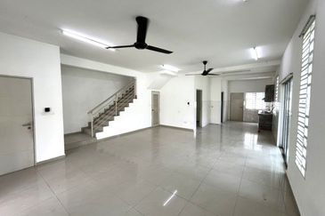 Kota Puteri, Batu Arang