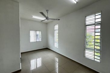 Kota Puteri, Batu Arang