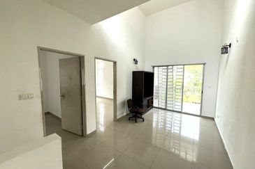 Kota Puteri, Batu Arang