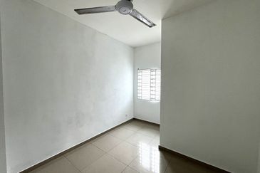 Kota Puteri, Batu Arang