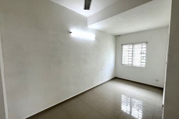 Kota Puteri, Batu Arang