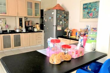 Pusat Bandar Putra Permai