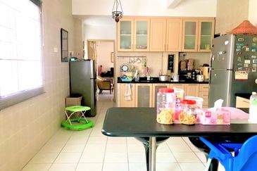 Pusat Bandar Putra Permai