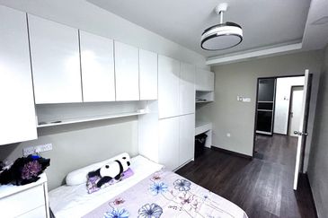 [RENOVATED & FULLY EXTENDED] 2 Storey Terrace End Lot Bakawali, Bukit Sentosa 3 Rawang