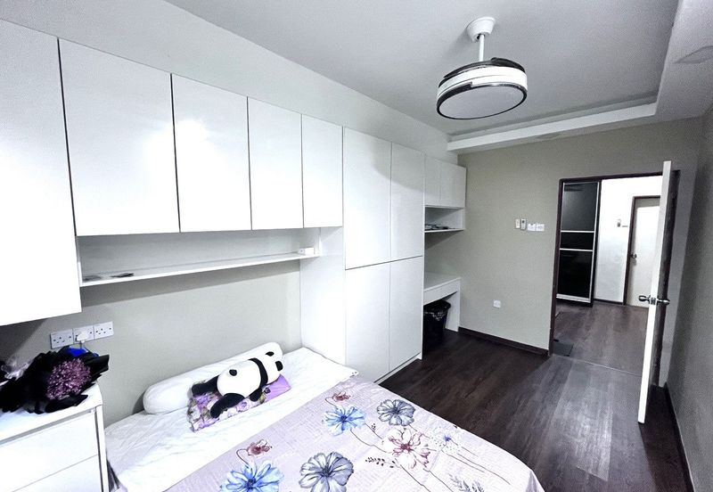 [RENOVATED & FULLY EXTENDED] 2 Storey Terrace End Lot Bakawali, Bukit Sentosa 3 Rawang