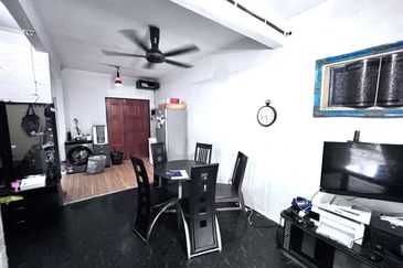 [RENOVATED & FULLY EXTENDED] 2 Storey Terrace End Lot Bakawali, Bukit Sentosa 3 Rawang