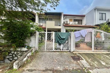 (FACING OPEN) 2- STOREY SS19 SUBANG JAYA