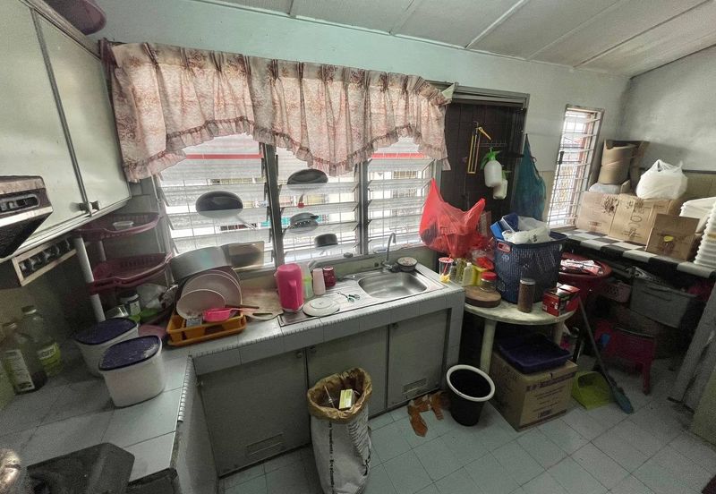 (FACING OPEN) 2- STOREY SS19 SUBANG JAYA