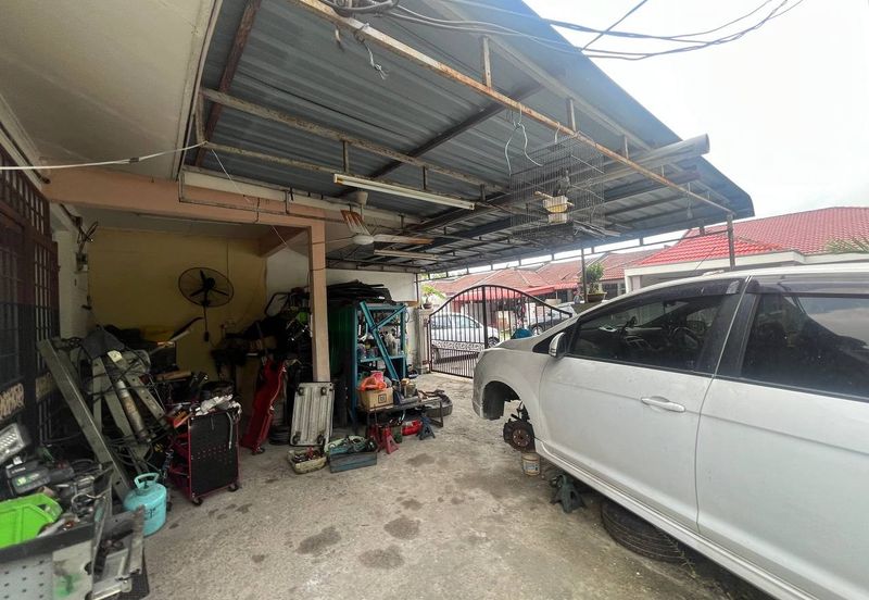 (CORNET LOT) 1 STOREY - JALAN SEROJA BUKIT SENTOSA RAWANG