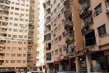 Saujana Ria Apartment