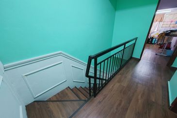 [FULLY RENOVATED] 2-STRY Terrace PJS 10 Bandar Sunway For Sale