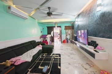 [FULLY RENOVATED] 2-STRY Terrace PJS 10 Bandar Sunway For Sale