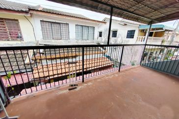 [FULLY RENOVATED] 2-STRY Terrace PJS 10 Bandar Sunway For Sale