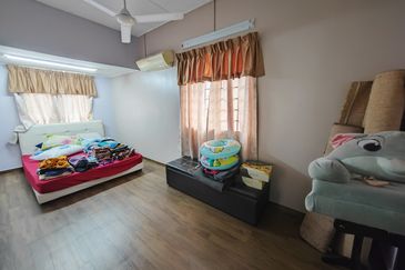 [FULLY RENOVATED] 2-STRY Terrace PJS 10 Bandar Sunway For Sale