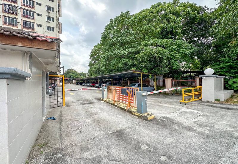 Pangsapuri Seri Siantan