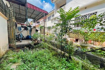 Taman Saujana Puchong