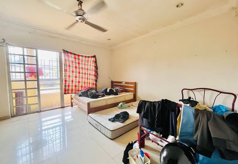 Taman Saujana Puchong