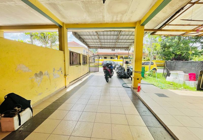 Taman Saujana Puchong