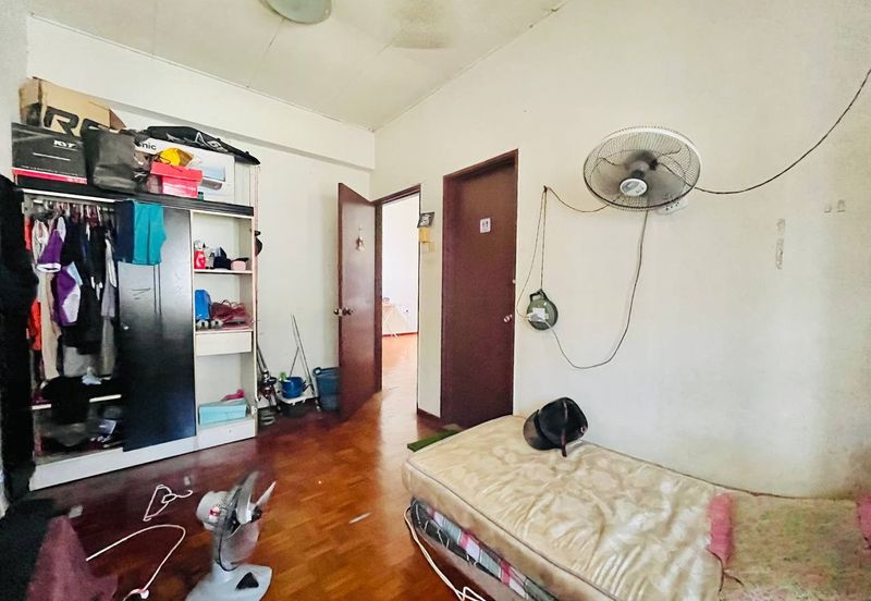 Taman Saujana Puchong