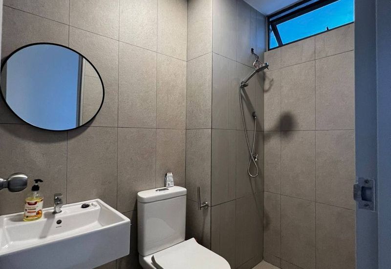 Kenwingston Platz Residence