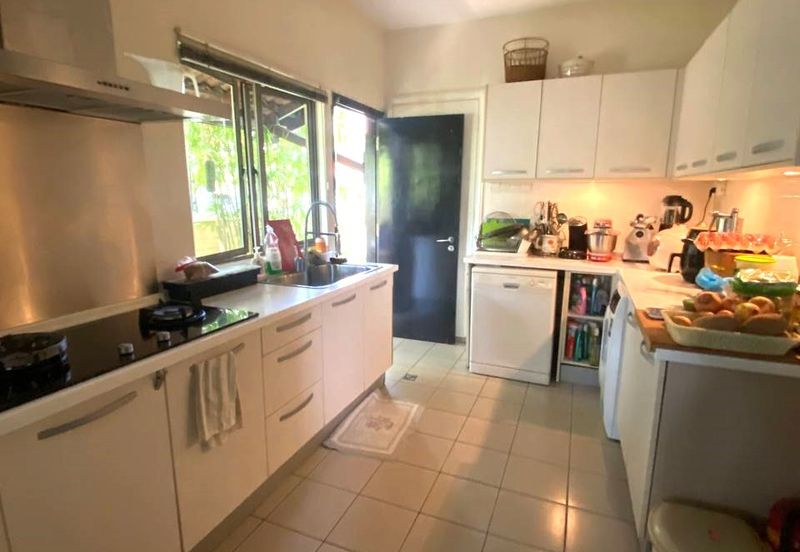 Changkat Kiara Surya