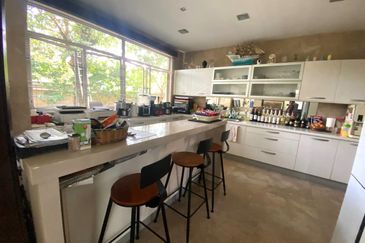 Changkat Kiara Surya