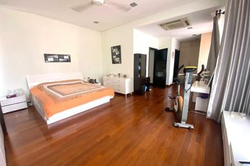 Changkat Kiara Surya