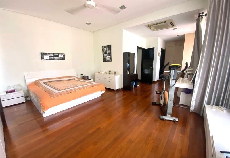 Changkat Kiara Surya