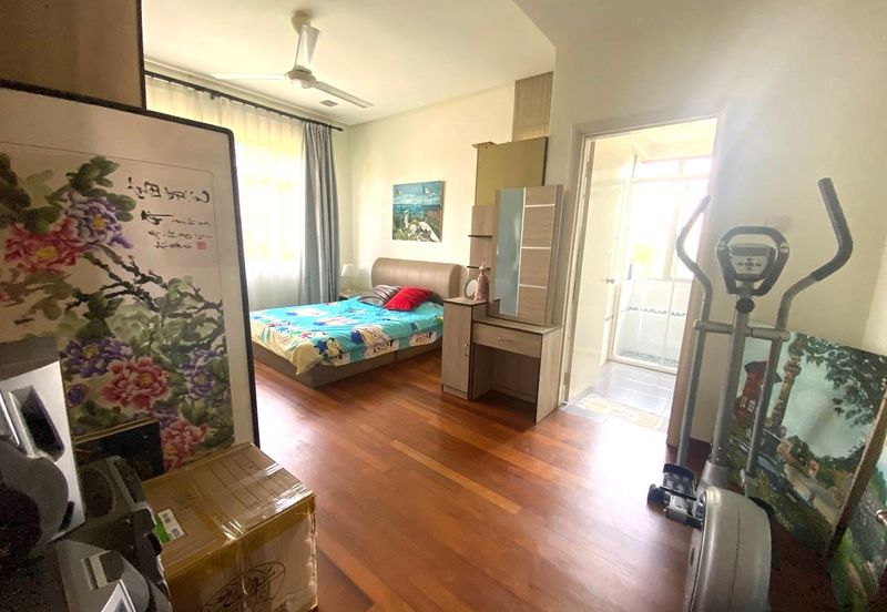 Changkat Kiara Surya