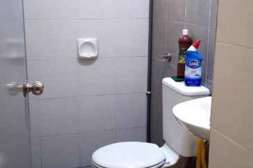 Residensi Warnasari 2