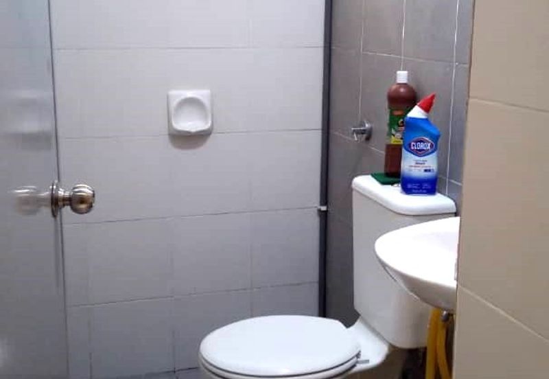 Residensi Warnasari 2