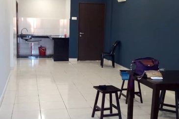 Residensi Warnasari 2