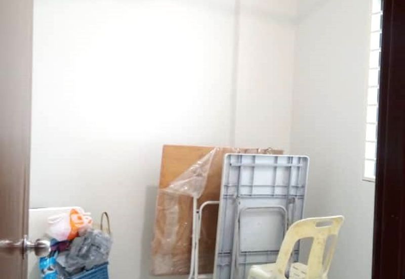 Residensi Warnasari 2