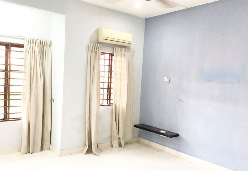 [GATED & GUARDED] DOUBLE STOREY TERRACE House Bandar Nusaputra Presint 1 Puchong