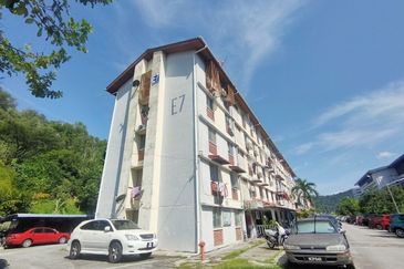 Flat Taman Melati Blok E