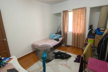 Flat Taman Melati Blok E