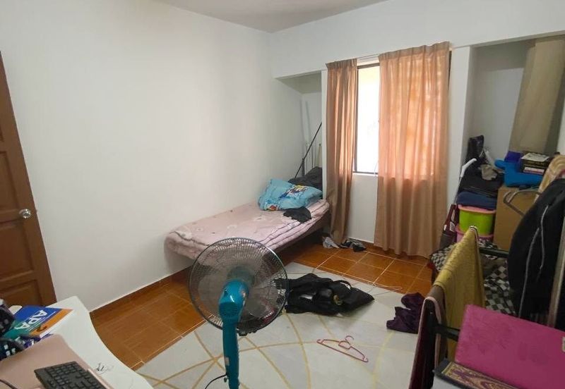 Flat Taman Melati Blok E