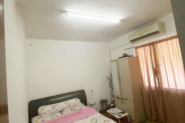 Flat Taman Melati Blok E