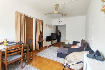 Flat Taman Melati Blok E