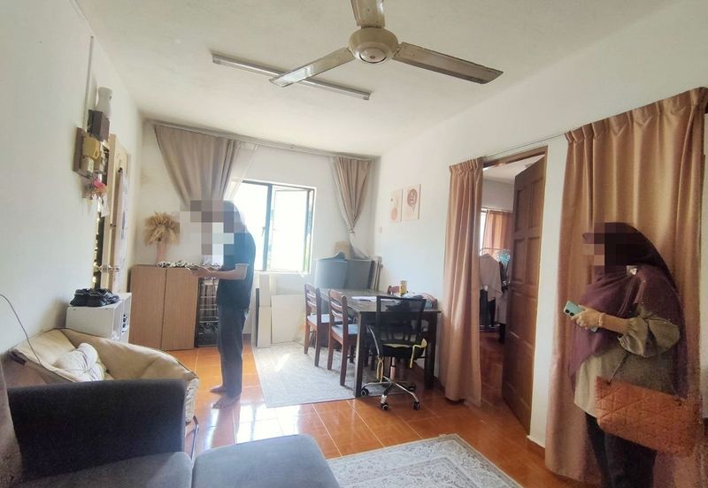 Flat Taman Melati Blok E