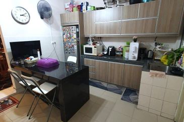 Jalan Setia Perdana U13/25F