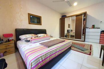 Jalan Setia Perdana U13/25F