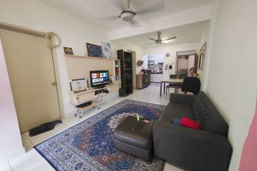 Alam Budiman Condominium (Pangsapuri Alam Budiman)