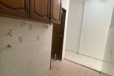 Taman Sri Batu Caves