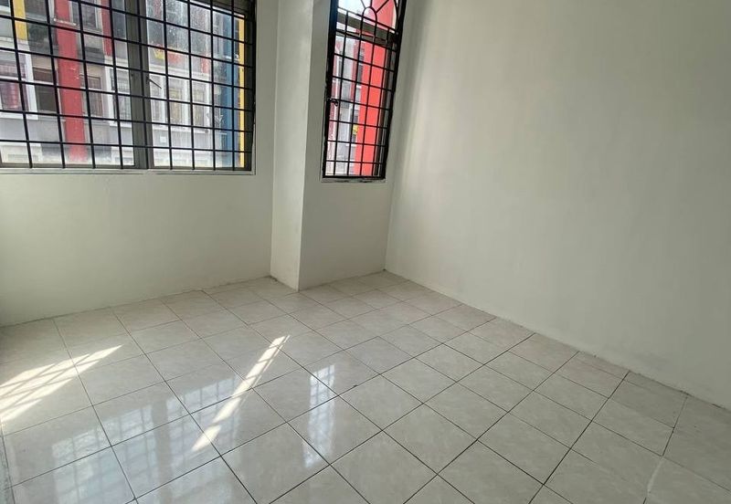 Taman Sri Batu Caves