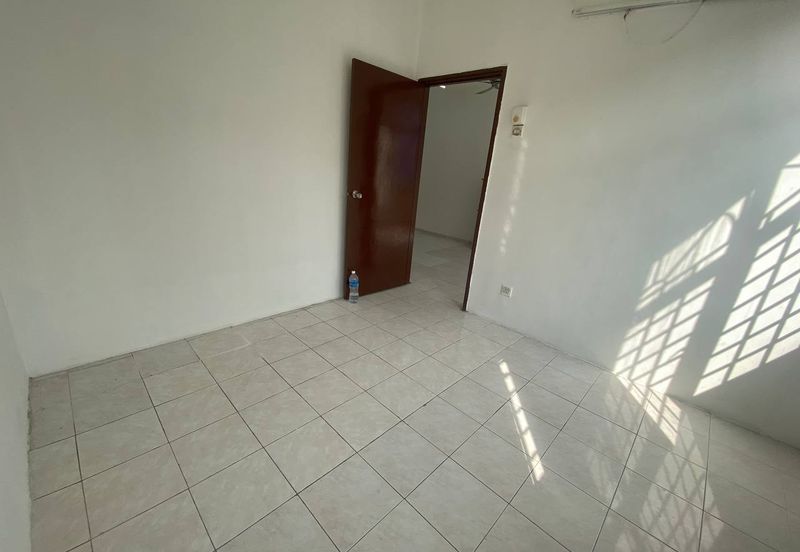 Taman Sri Batu Caves