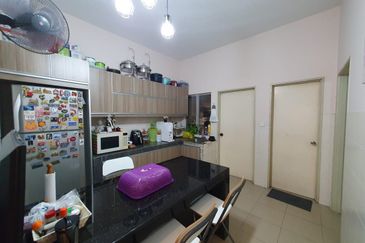 Jalan Setia Perdana U13/25F