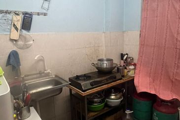 Meranti Apartment, Taman Subang Mewah